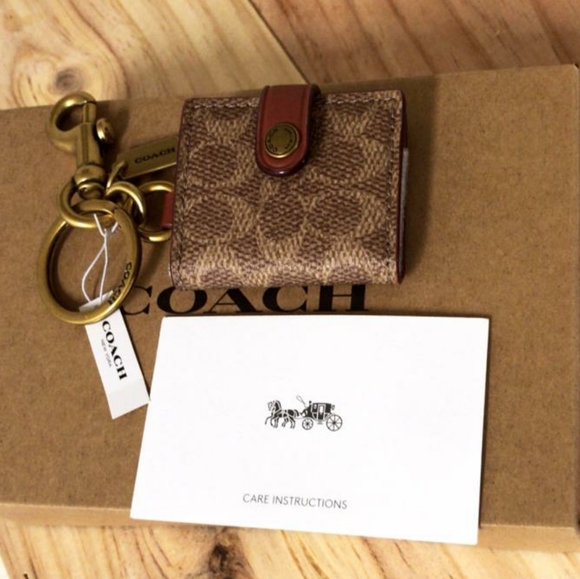Coach PICTURE FRAME BAG CHARM IN SIGNATURE CANVAS  - Picture 3 of 4